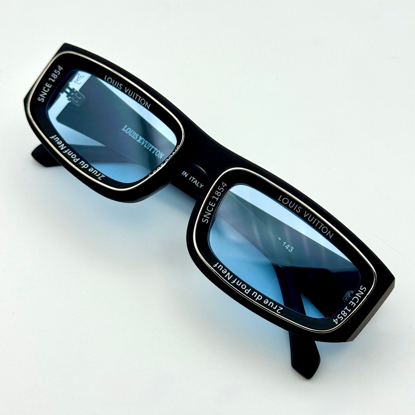 LV Super Vision Low Square