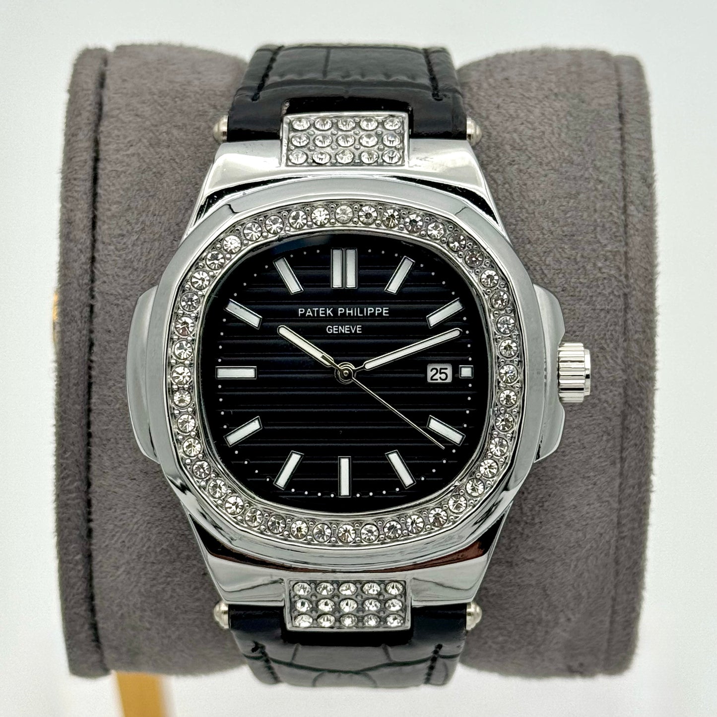 Patek Philippe Nautilus 7010G-013