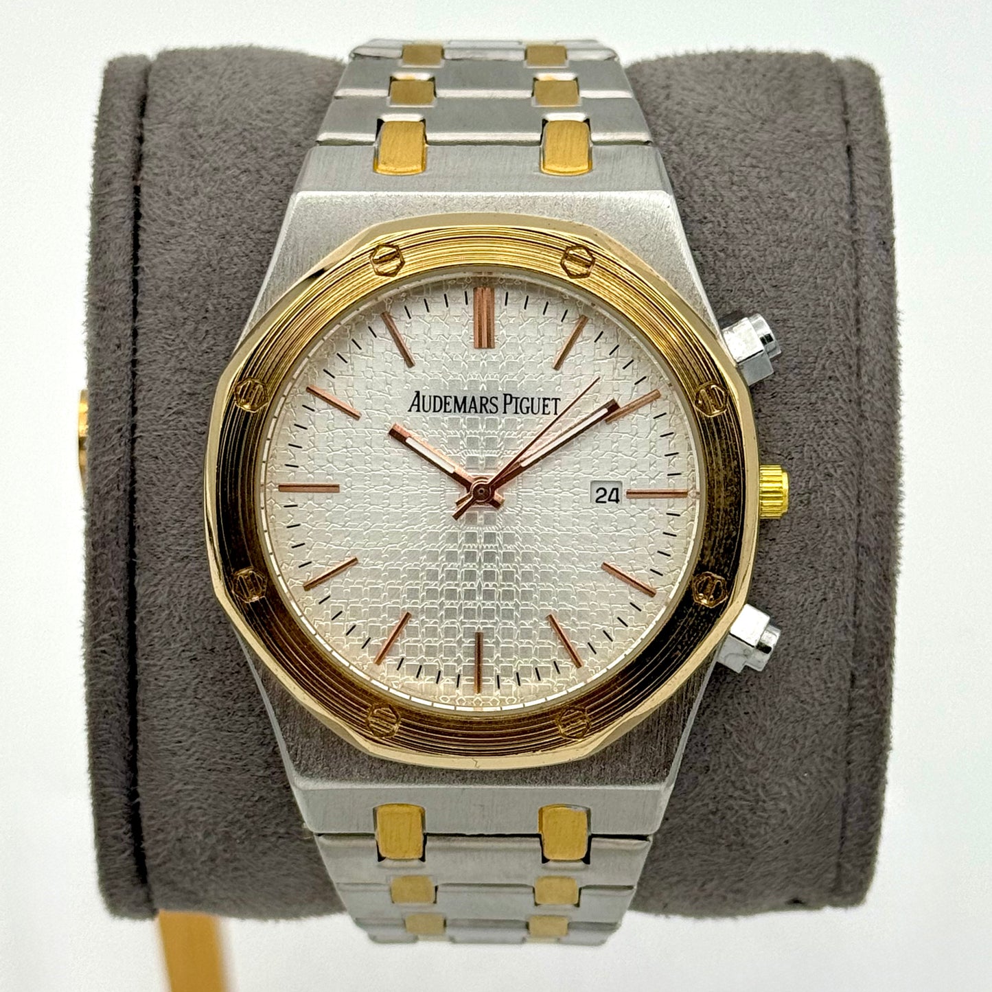 AUDEMARS PIGUET DORÉ